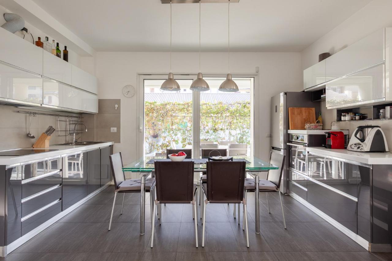 Luxury With Terrace - Forze Armate Apartment